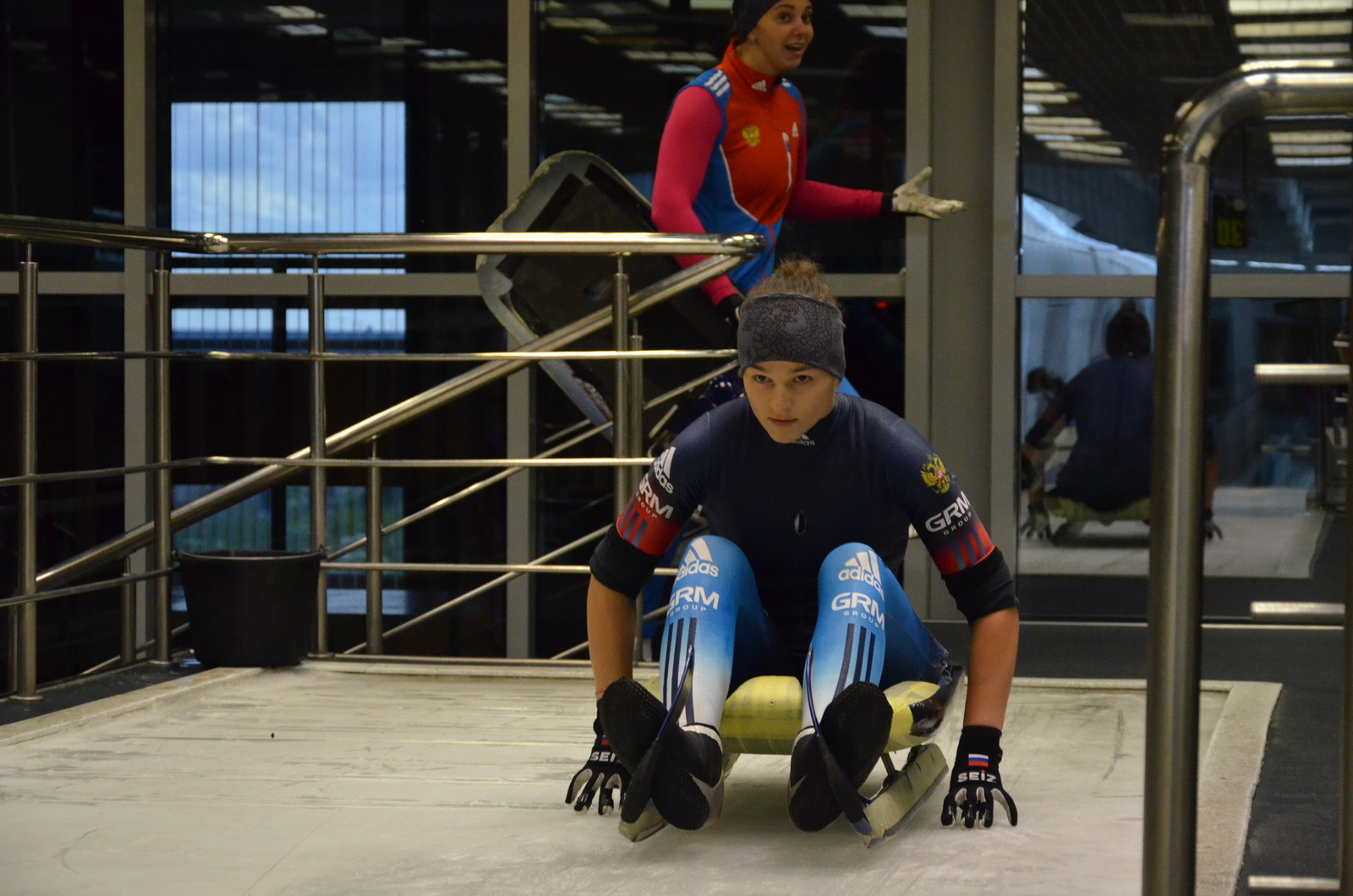 Основной состав по санному спорту начал ледовую подготовку к зимним стартам