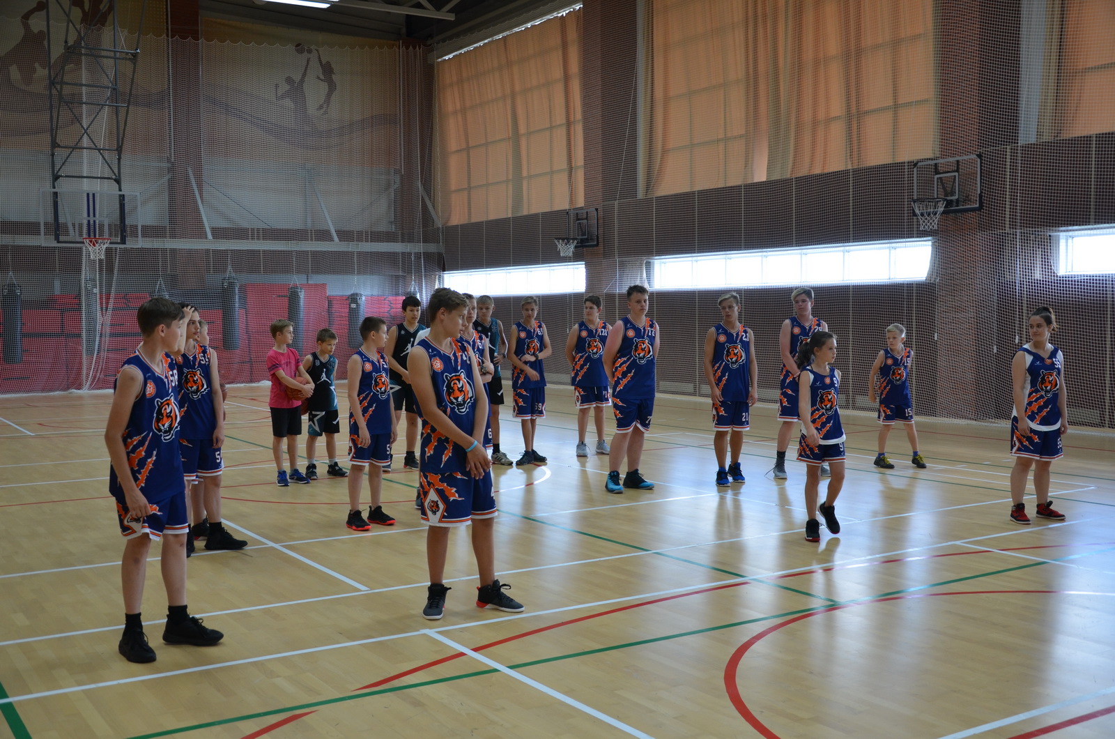 Тренировочный сбор юных баскетболистов «Академия чемпионов» в Парамоново.