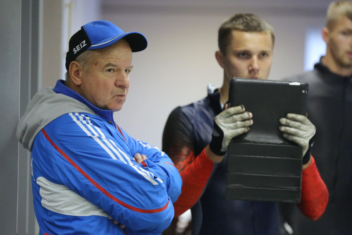 Тренировка молодежной сборной России по скелетону на разгонной эстакаде