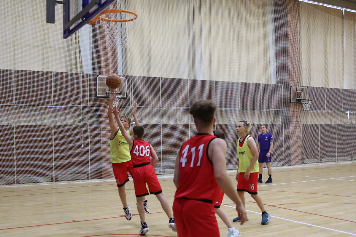 Тренировка баскетбольной академии «Первый шаг» в филиале ФГБУ «ЦСП» МСБК «Парамоново»