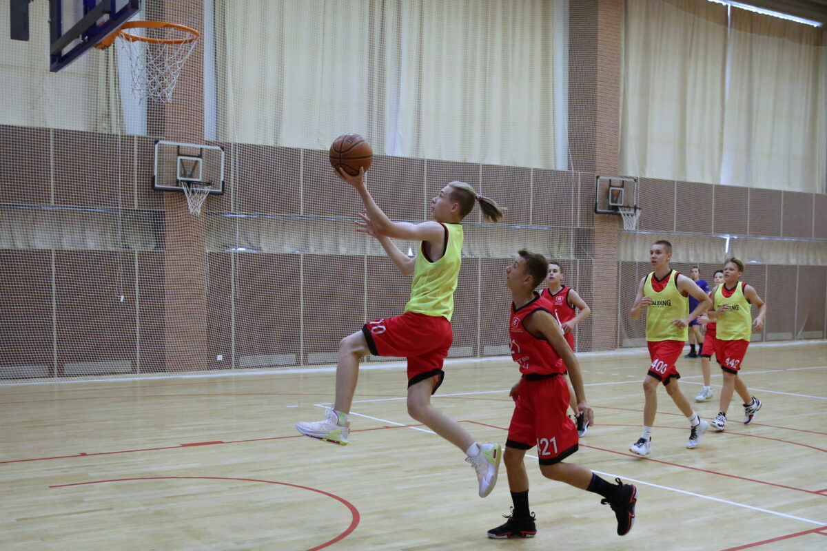 Тренировка баскетбольной академии «Первый шаг» в филиале ФГБУ «ЦСП» МСБК «Парамоново»