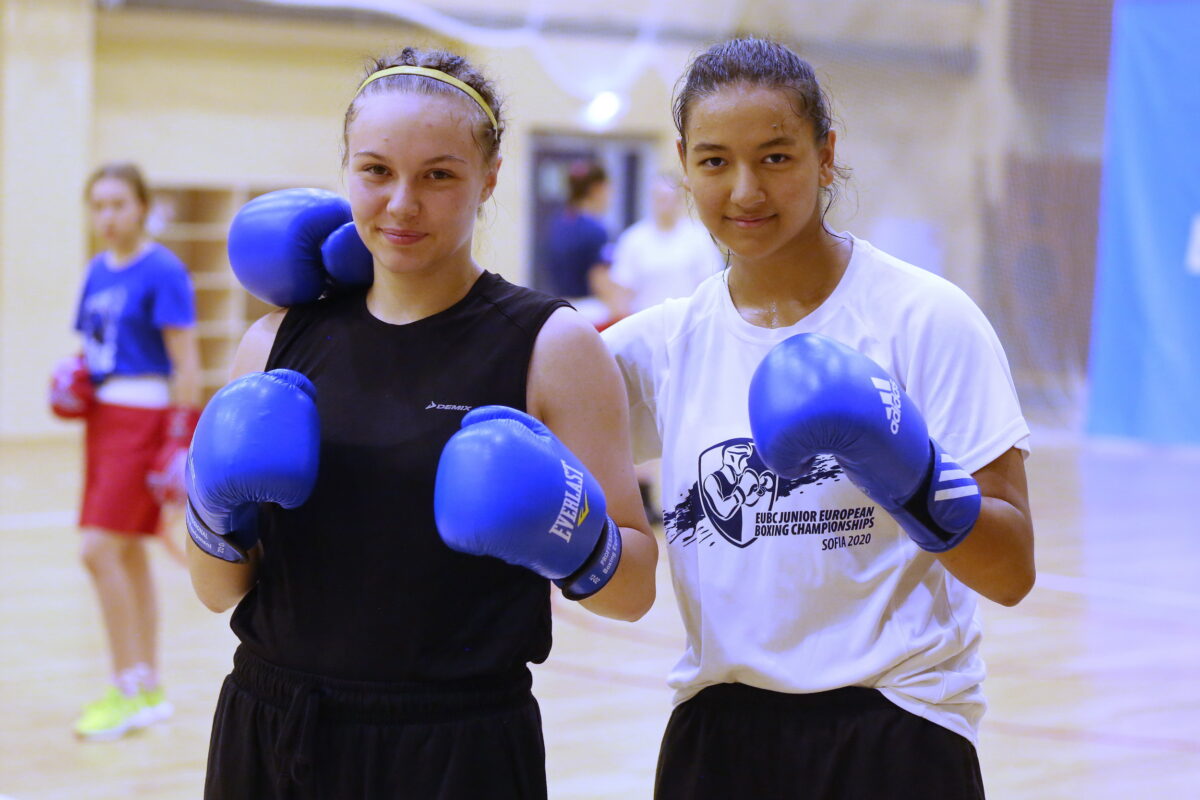 Тренировка женской сборной России по боксу (13-18 лет) в Парамоново